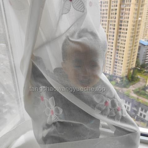 哈哈，选择好你的躲藏点了吗？一场童年捉迷藏的智谋较量